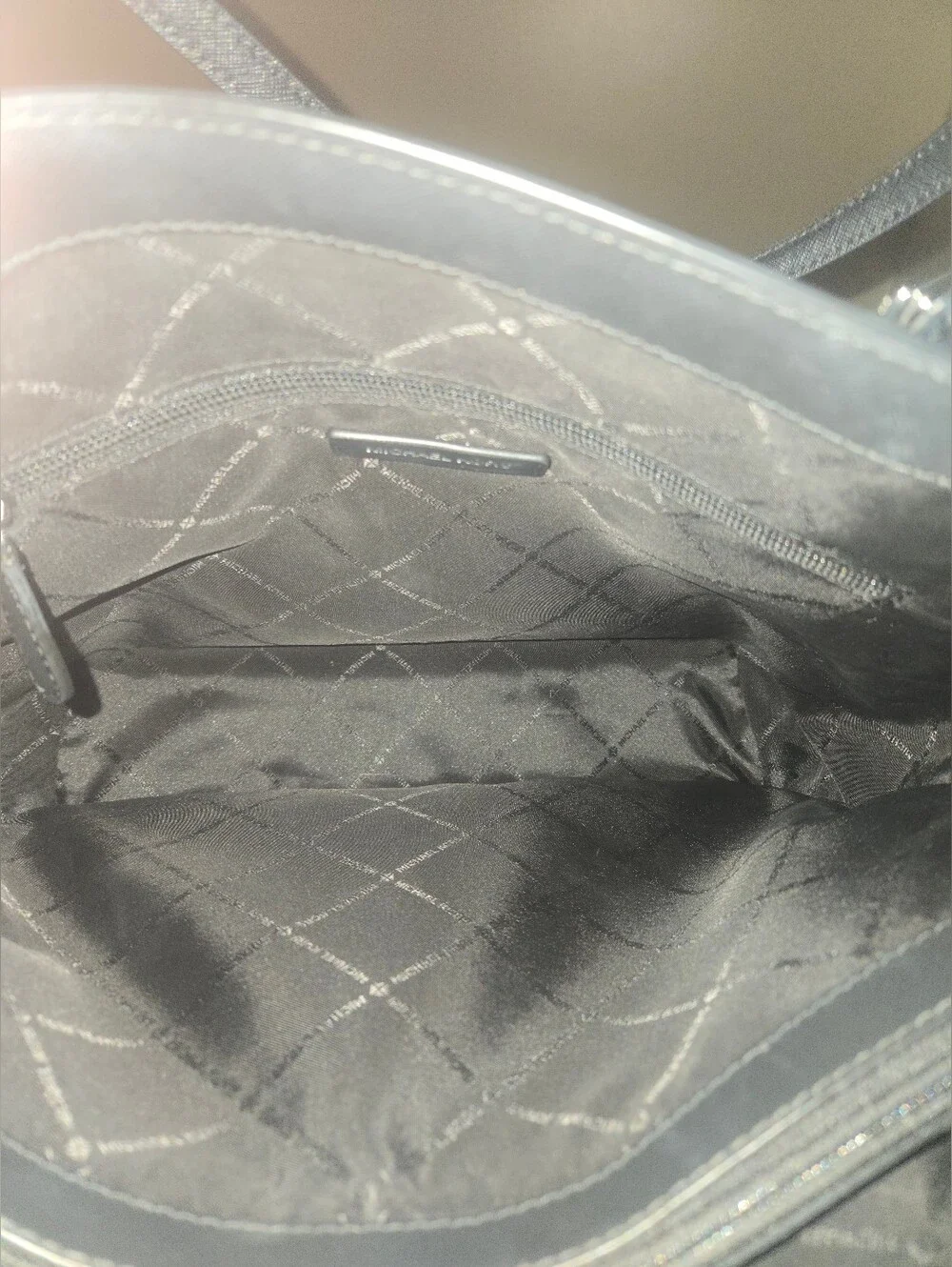 Nwot Michael Kors Black Voyager Leather Tote Bag